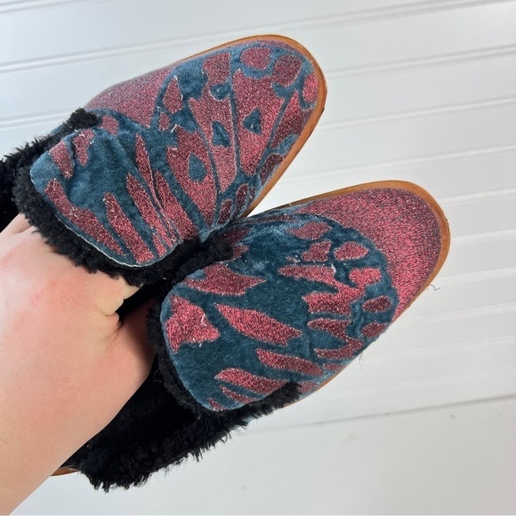Free People Velvet Brocade Tapestry Butterfly  Ease Loafer Mule Sz 36 Faux Fur - Picture 9 of 9